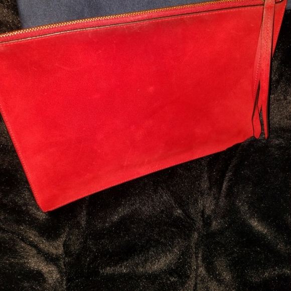 Gucci clutch.. - Picture 2 of 4